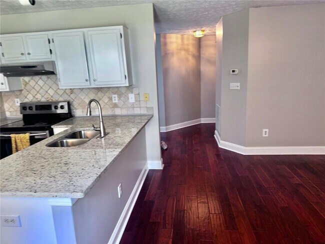Foto del edificio - 1035 Arborhill Ln