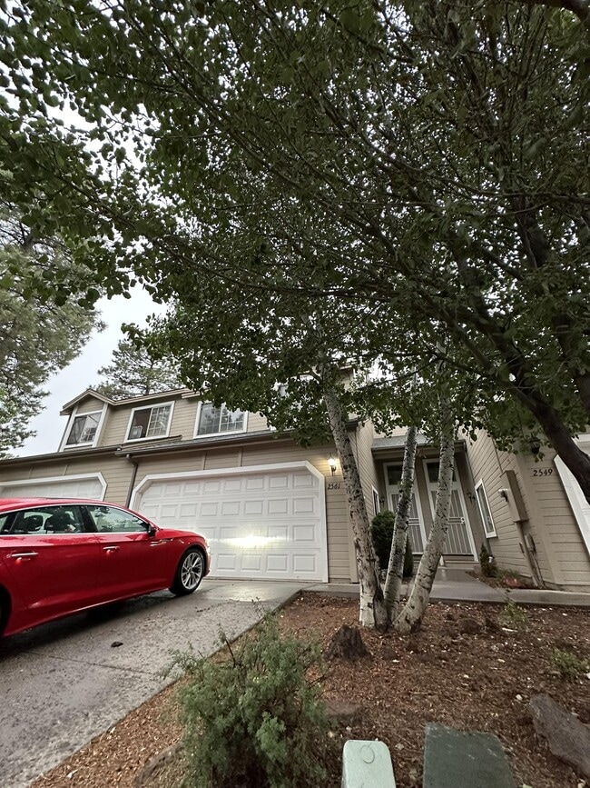 Building Photo - 2561 S Gravel Ln