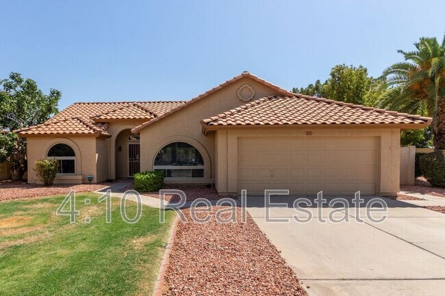 Foto del edificio - 2381 W Redwood Dr
