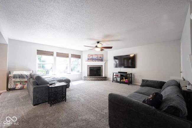 Building Photo - 14543 Gooseberry Dr