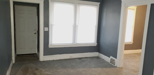 Foto del edificio - 4169 E 116th St