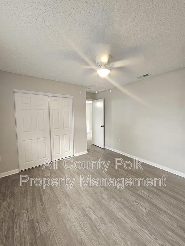 Foto del edificio - 455 Buck Moore Rd