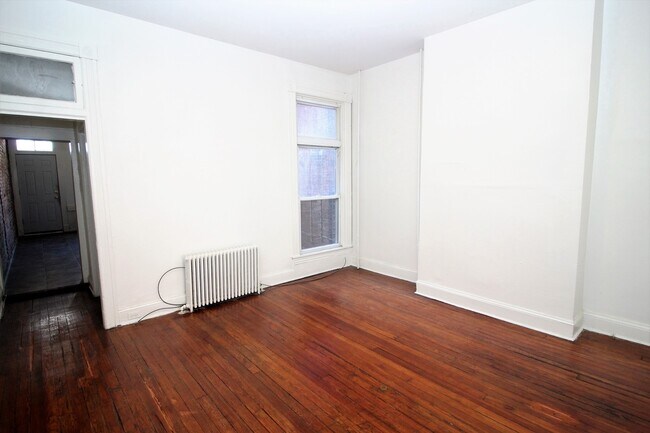 Foto del edificio - 217 E Preston St