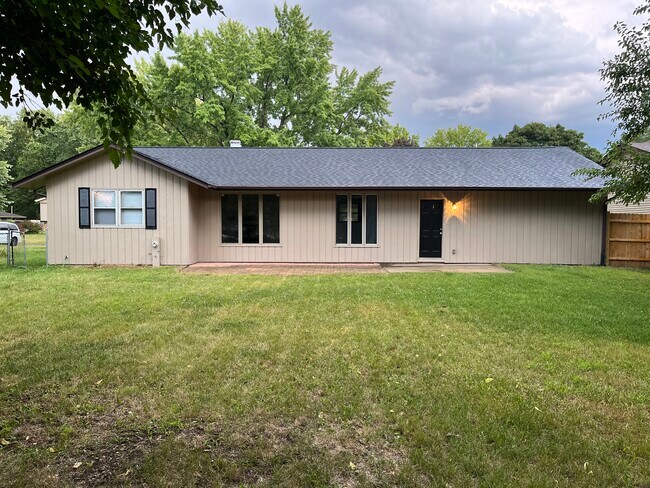 Vista trasera - 2906 Southbridge Rd
