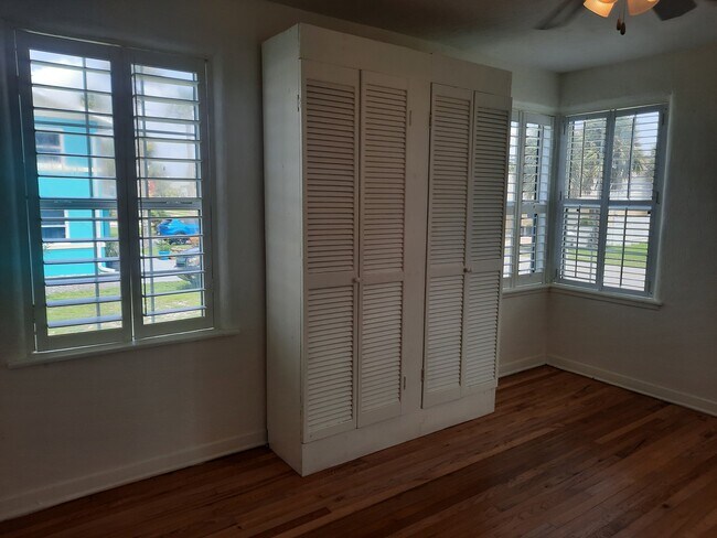 Foto del edificio - 512 Phoenix Ave