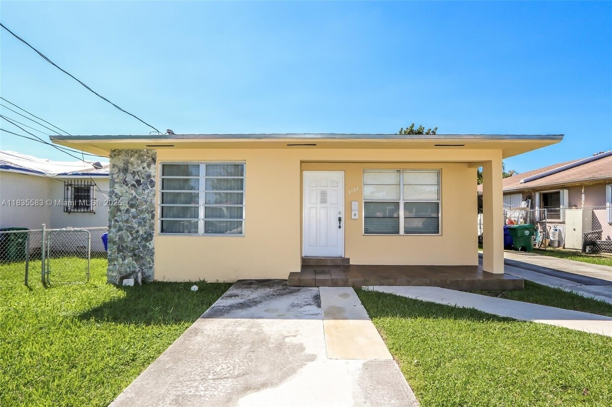 Primary Photo - 3156 SW 27th St
