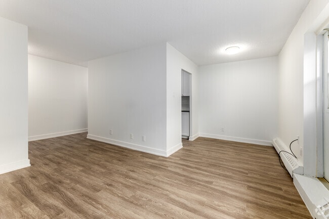 2 chambres, 1 salle de bain - 76 m² - Salle à manger/salon - 274-278 Cedar Avenue