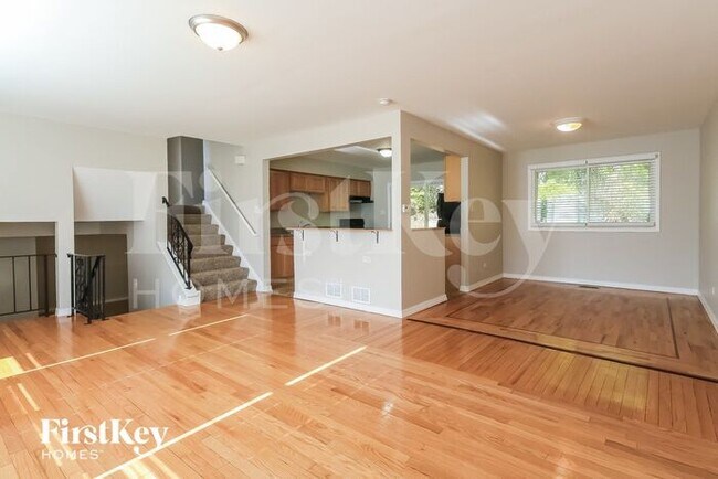 Foto del edificio - 624 Hickok Avenue