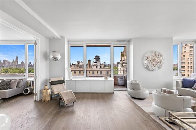 Building Photo - 30 E 85th St