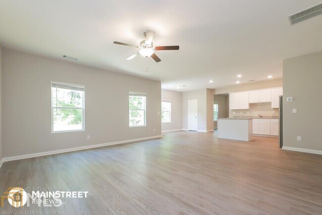 Building Photo - 100 Ashley Trace