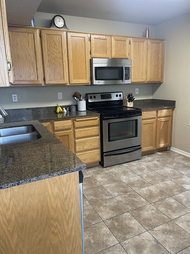 Building Photo - 1196 E 6600 S