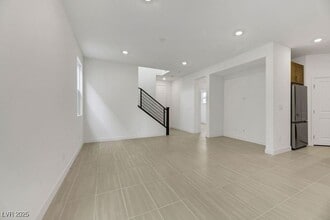 Building Photo - 2770 Alfena Pl