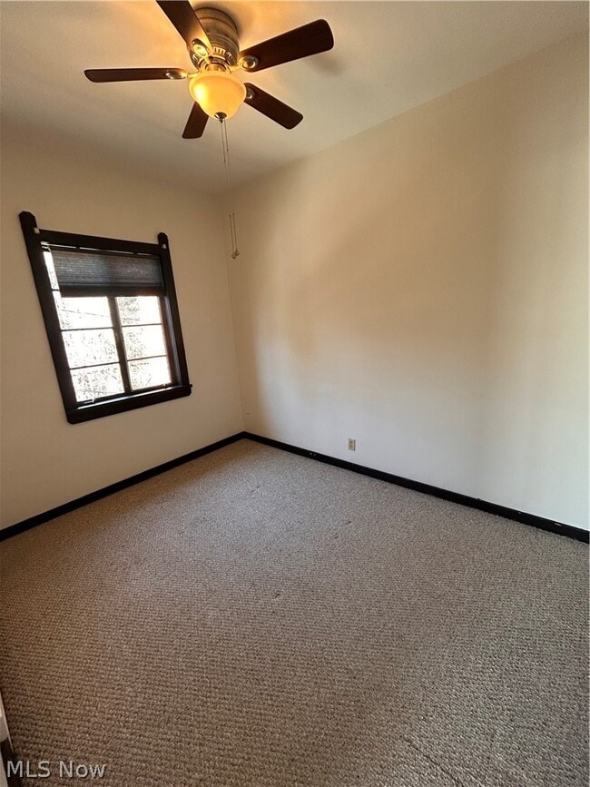 Building Photo - 1707 W 31st Pl