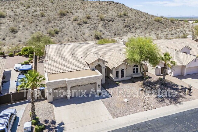 Building Photo - 1531 E Silverwood Dr