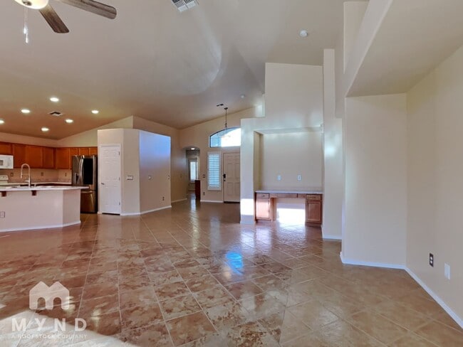 Foto del edificio - 12813 W Aster Dr