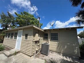 Building Photo - 4034 13th Ave S