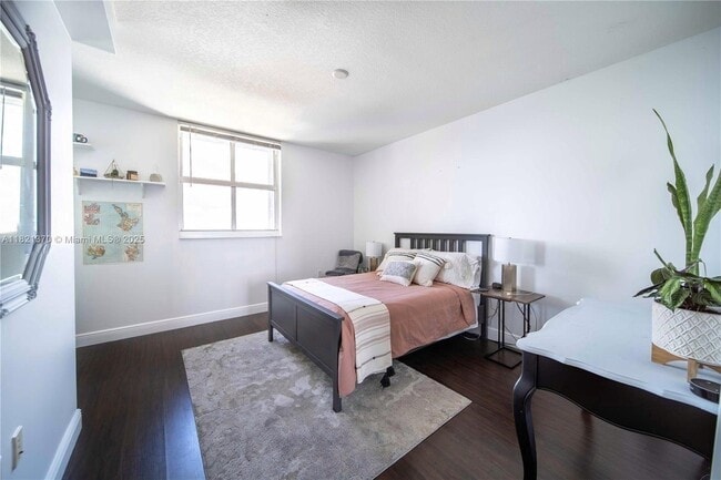 Foto del edificio - 1250 S Miami Ave