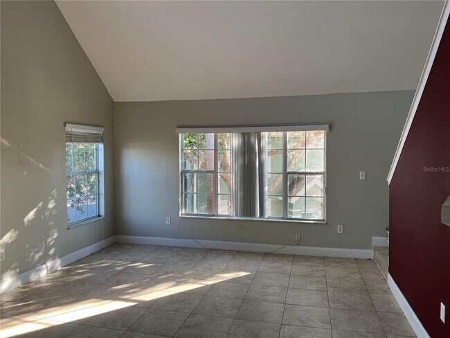 Foto del edificio - 9522 Lake Chase Island Way