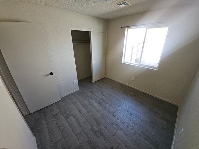 Building Photo - 3685 S Laura Way