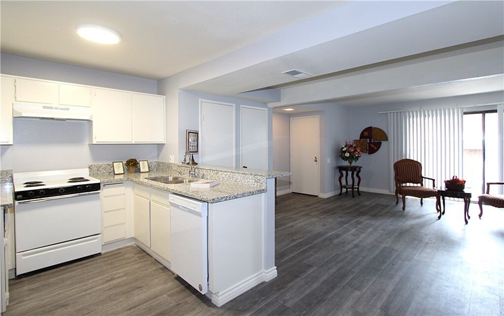 Foto principal - 2266 Denair Ave
