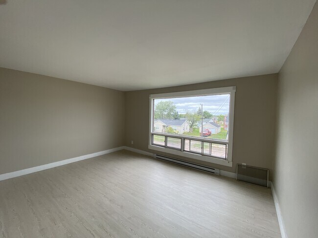 Building Photo - 46 Terris Ave
