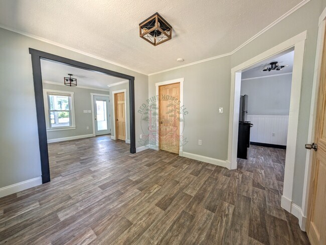 Comedor - 39 Kennebec St