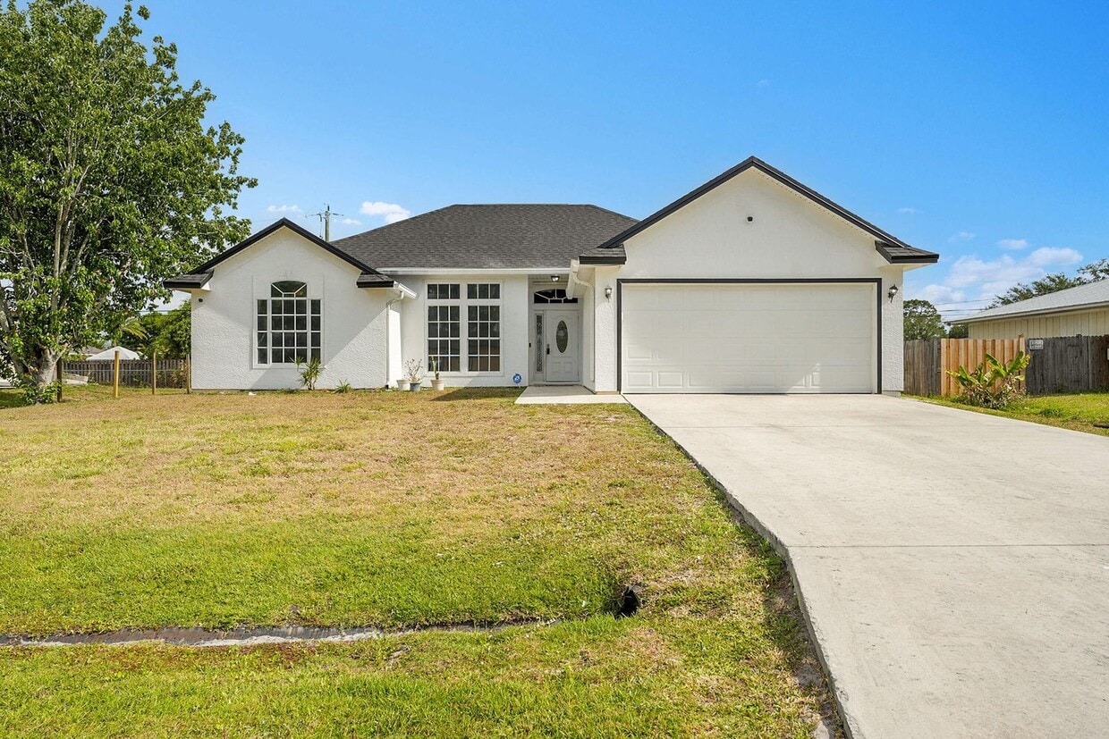 Primary Photo - 333 SW Dwight Ave