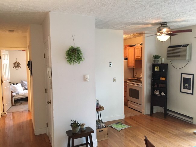 Building Photo - 3801 Ferdinand Pl
