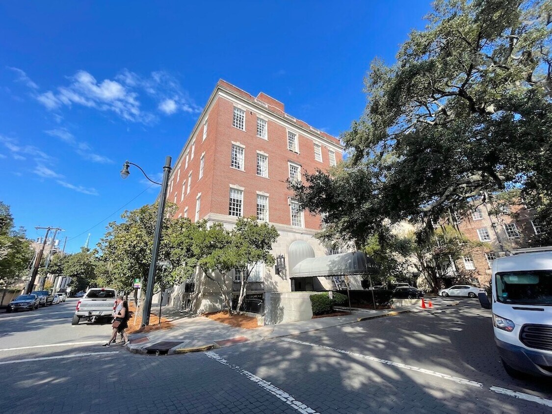 321 Abercorn St, Savannah, GA 31401 House Rental in Savannah, GA