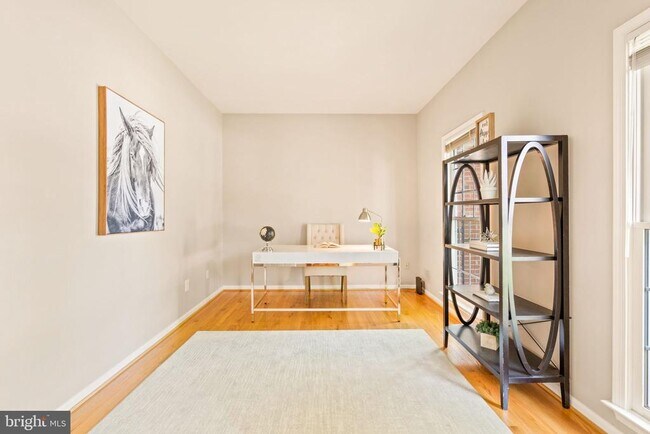 Foto del edificio - 2507 Tallyrand Ct