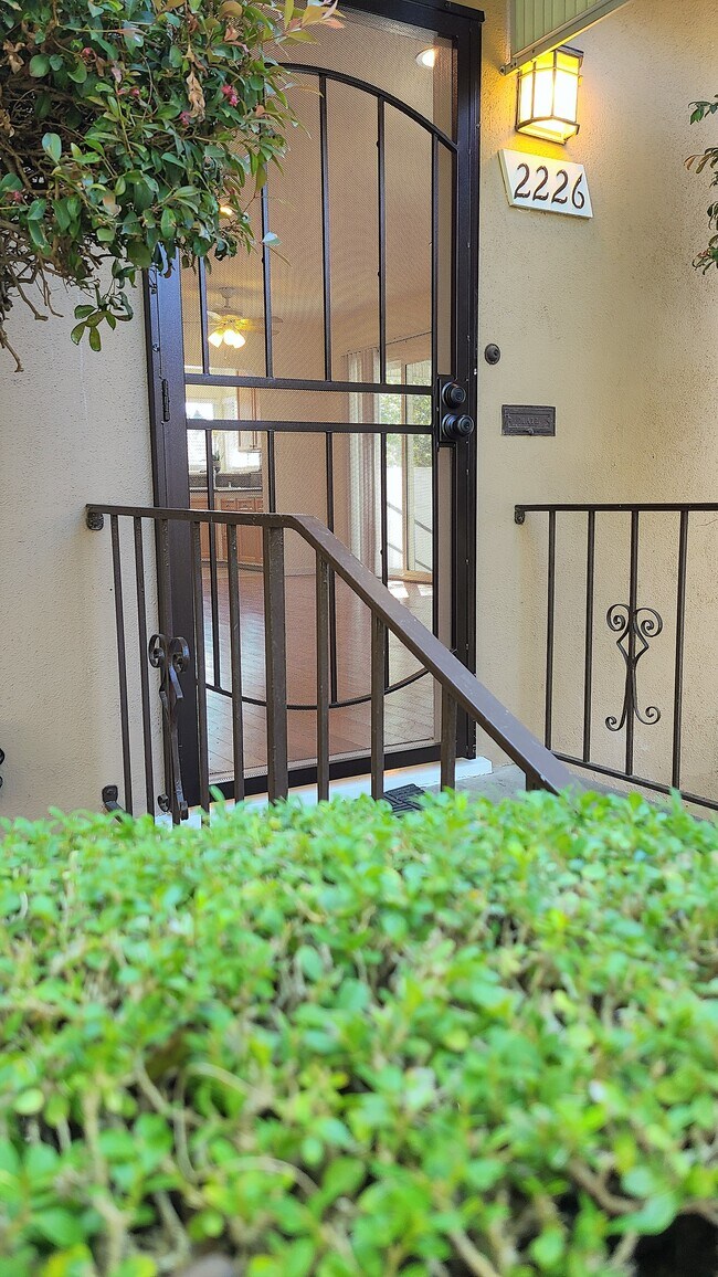 Front - 2226 S Carmelina Ave