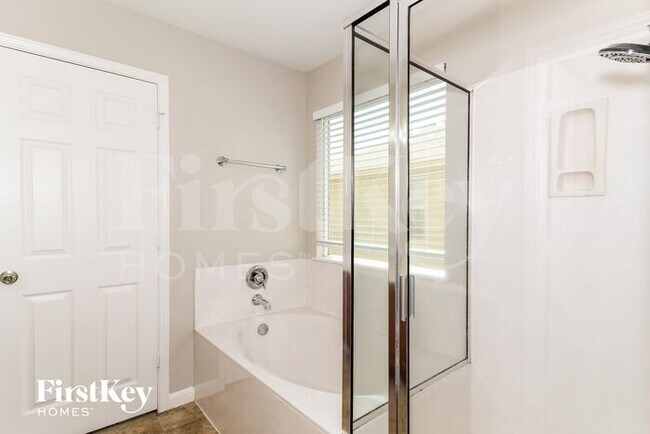 Foto del edificio - 2138 Brinkley Dr