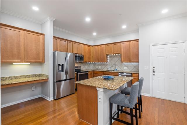 Foto principal - 800 E 15th St