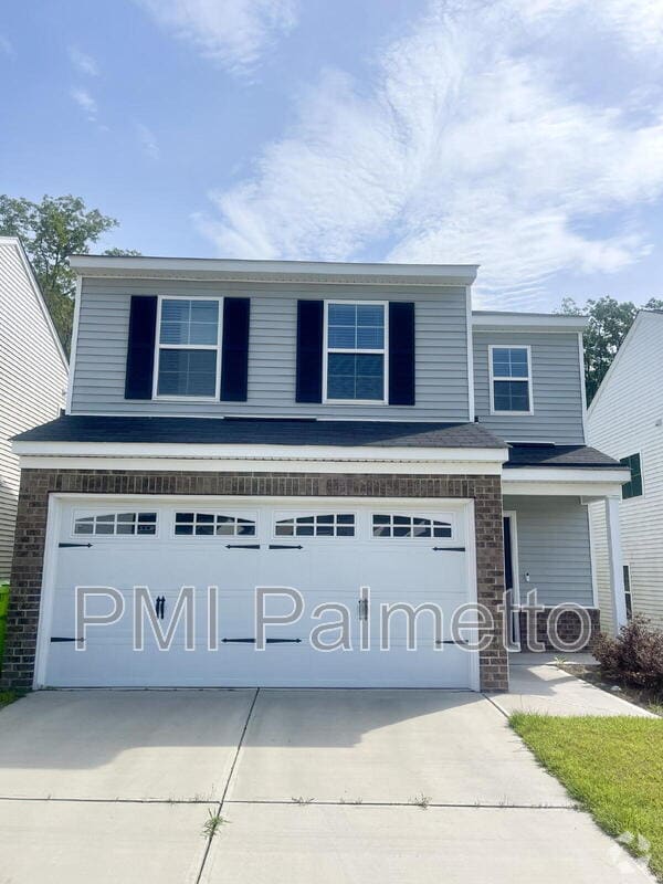 Building Photo - 633 Wooster Dr