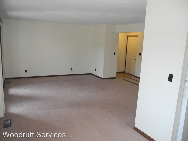 Building Photo - 703 S Wall St