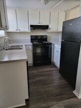 Building Photo - 1300 Crown Point Ave