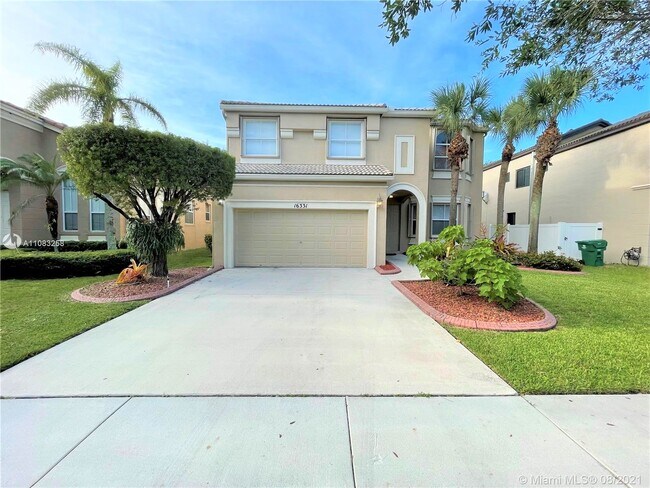 Foto del edificio - 16331 SW 49th Ct