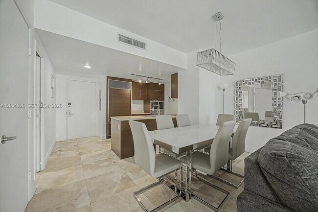 Foto del edificio - 485 Brickell Ave