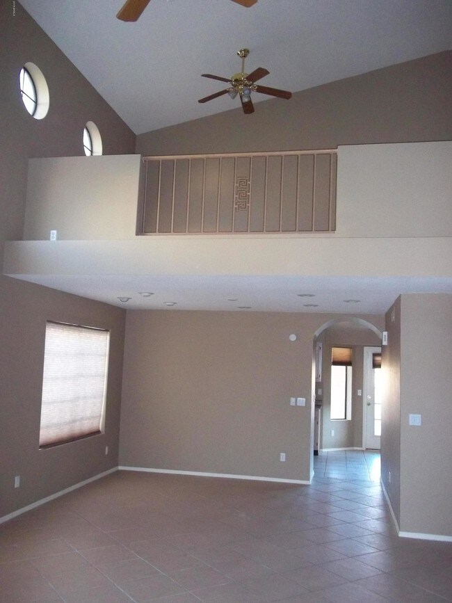 Building Photo - 1227 E Michelle Dr