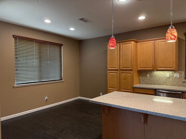 Foto del edificio - Private Cul-de-Sac Home in Gated Roseville Community with Views