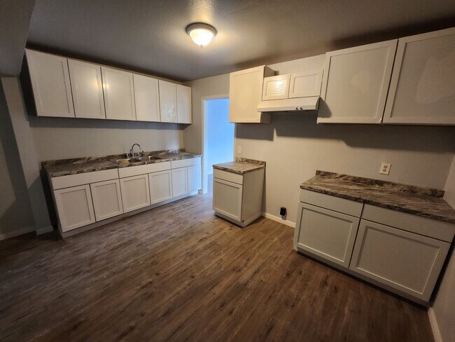 Foto del edificio - 485 Garland St