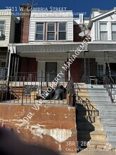 Building Photo - 2011 W Cambria St