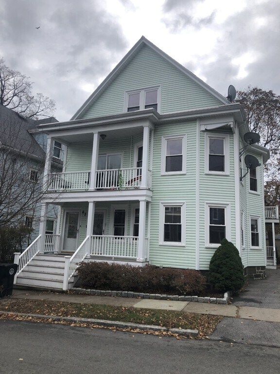 62 Leach St Unit 1, Salem, MA 01970 Room for Rent in Salem, MA