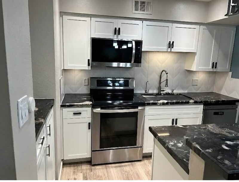 Foto principal - 4410 N Longview Ave
