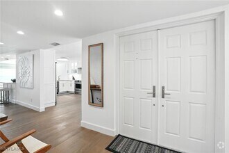 Building Photo - 9517 Gulf Shore Dr