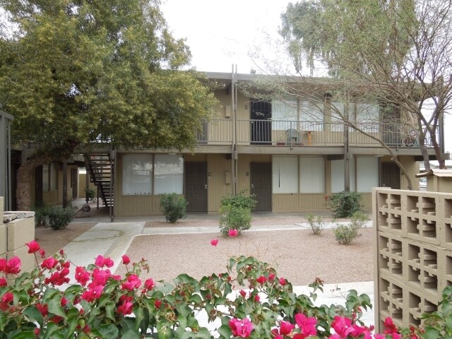 Fiesta Arms Apartments Phoenix Az Building Photo Fiesta Arms
