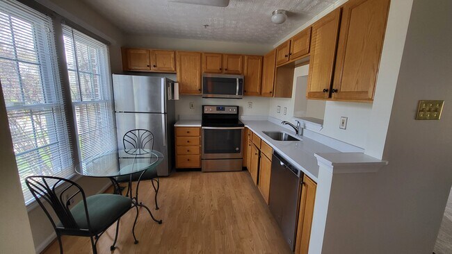 Foto del edificio - 7912 Brightwind Ct