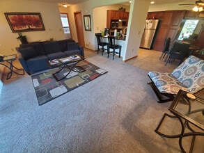 Building Photo - 2309 Deer Park Dr