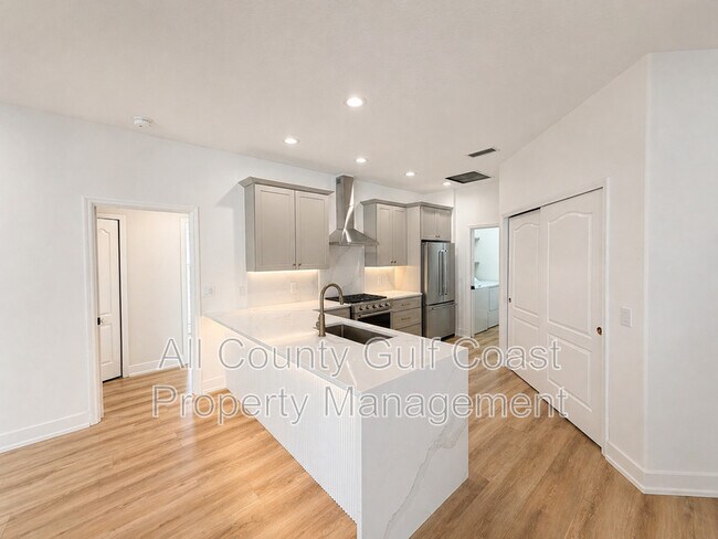 Foto del edificio - 11318 Pine Lilly Pl