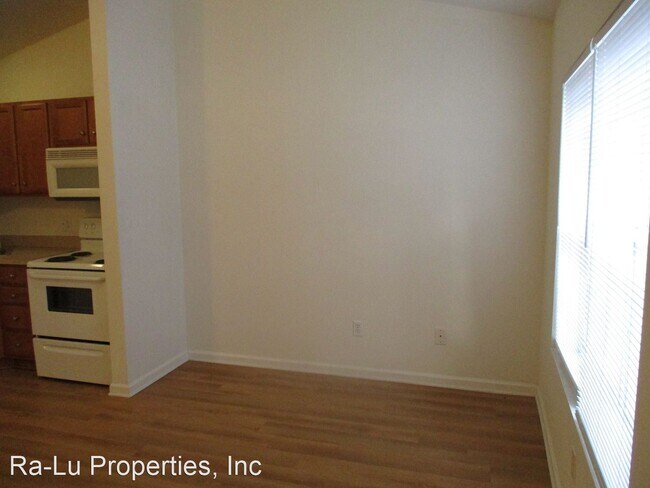 Foto del edificio - 1 br, 1 bath House - 576-B Piney Grove Rd